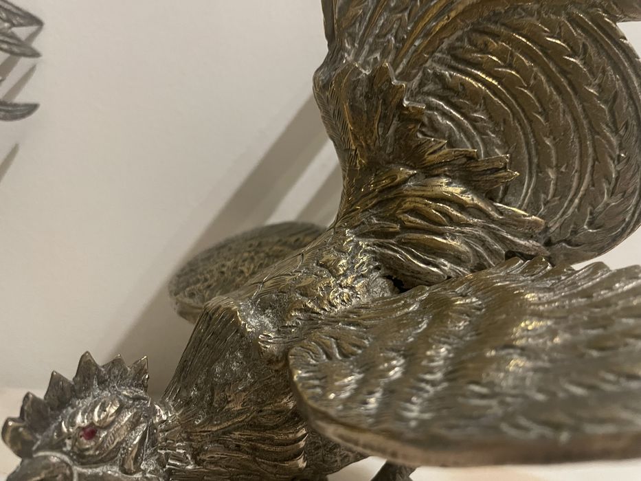 Galos decorativos em prata 2kgs cada