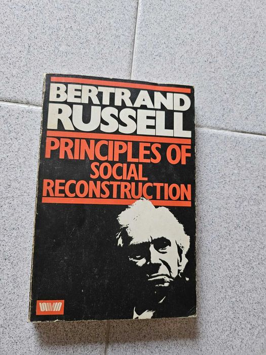 Principles of Social Reconstruction (portes grátis)