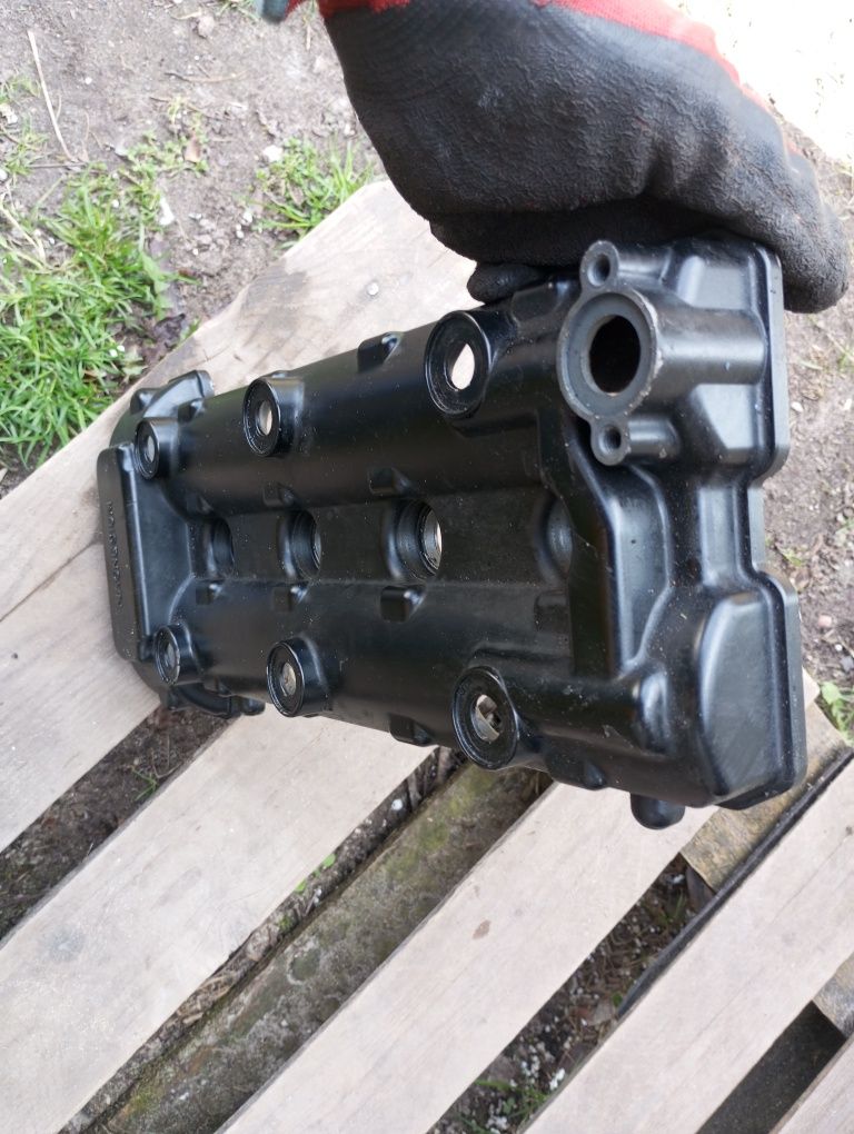 Pokrywa zaworów dekiel misa silnika 33E Suzuki GSXR 750 600 nr 1.139