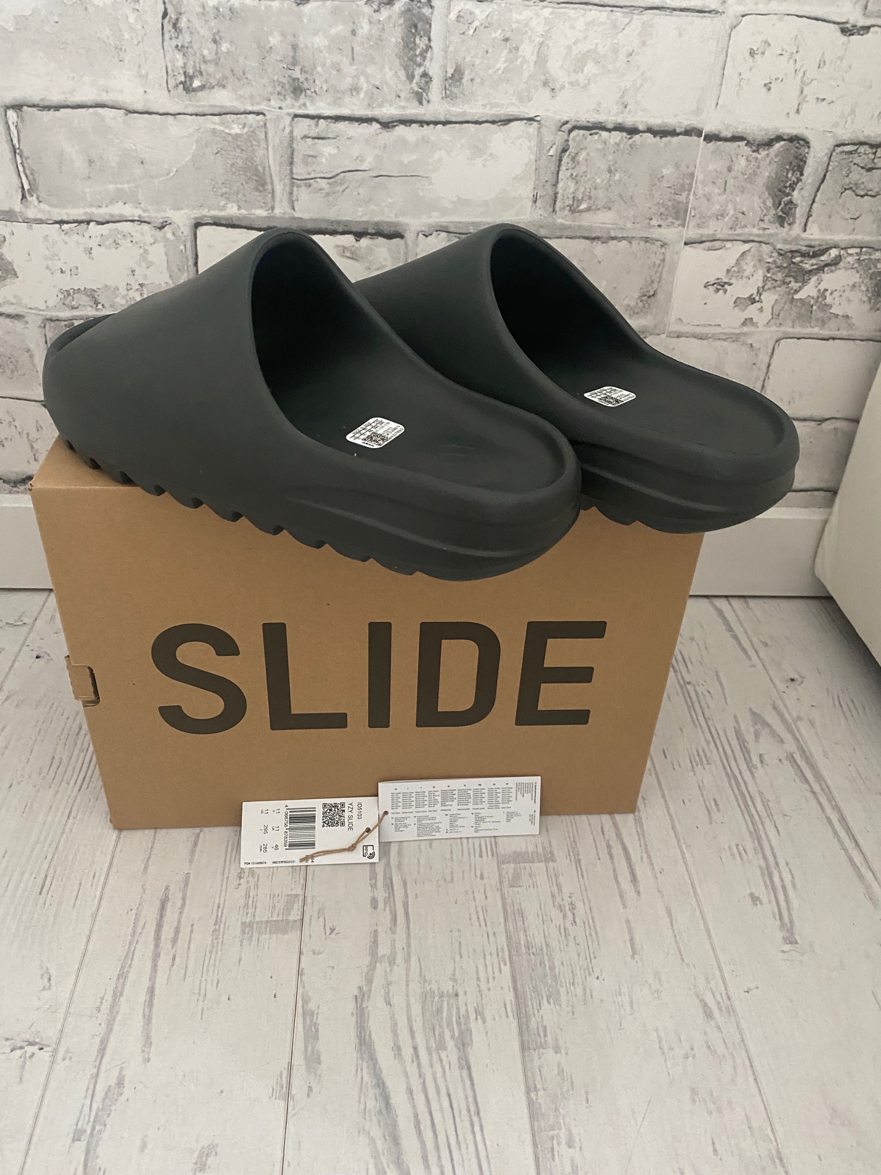 Yeezy Slide Onyx