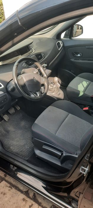 Продам Renault Grand Scenic.