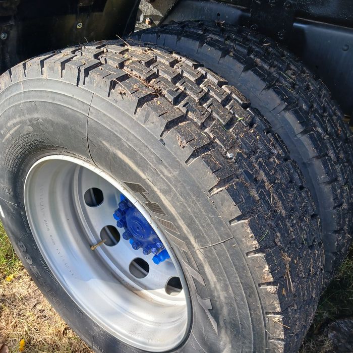 Вантажні автомобілі