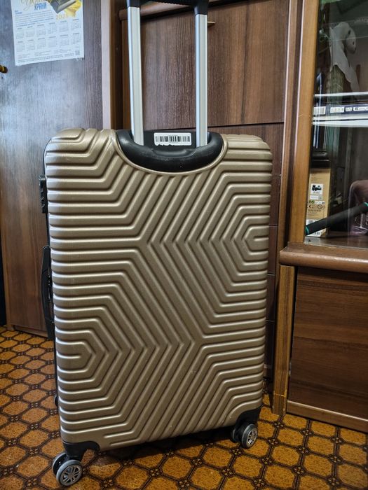 Дорожній Чемодан POLO