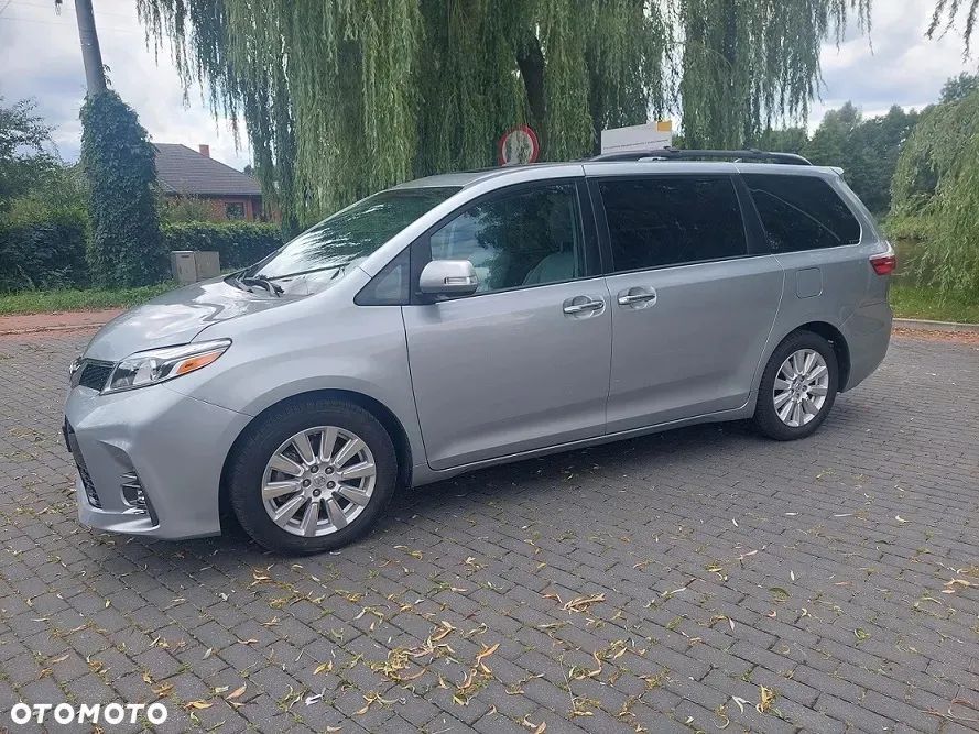 Toyota Sienna Toyota Sienna 3.5V6 Limited z Kalifornii 296KM Piękna FV23%