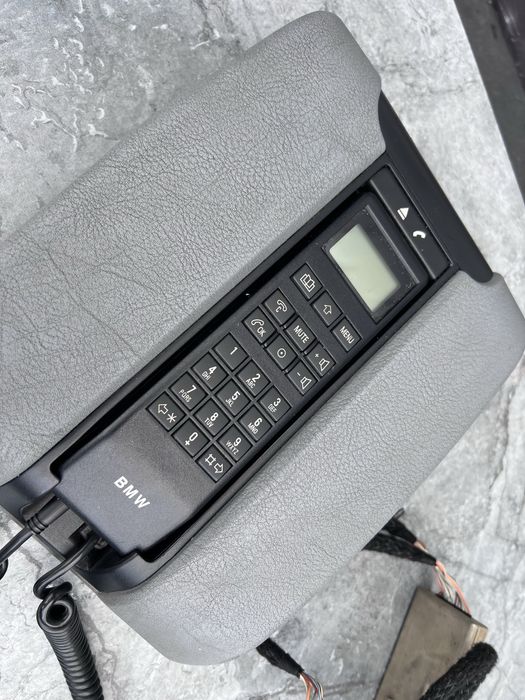 Підокітник З Телефоном БМВ Е39 Подлокотник Видвижний BMW 5 Серія