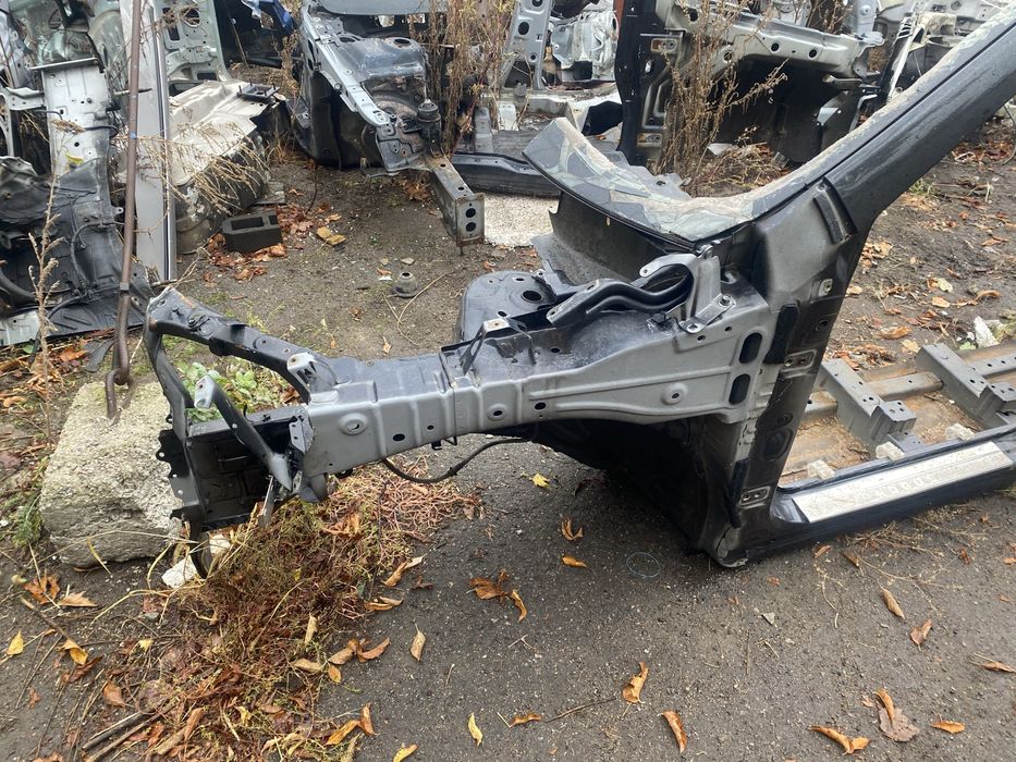 Четверть передняя левая Nissan Rogue T32 2013-2020 год