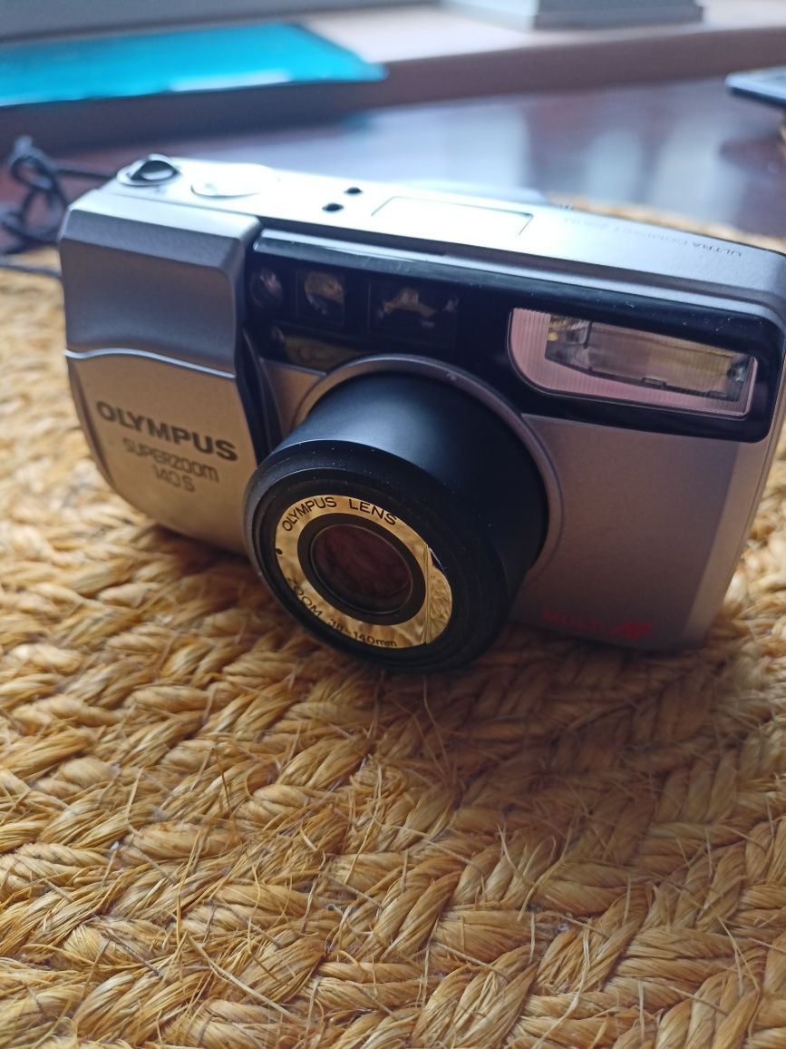 Aparat analogowy Olympus 140 S zuperzoom