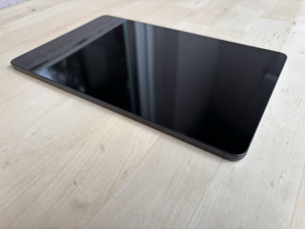 Tablet Samsung Galaxy Tab S6 Lite 2022 Edition + rysik - idealny