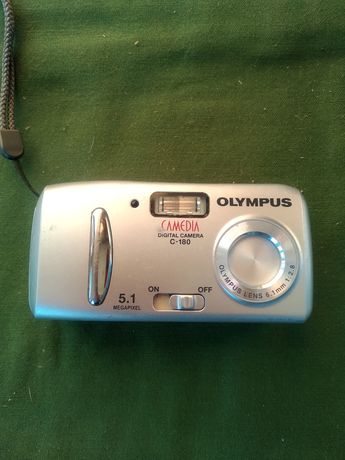 Фотоаппарат OLYMPUS.