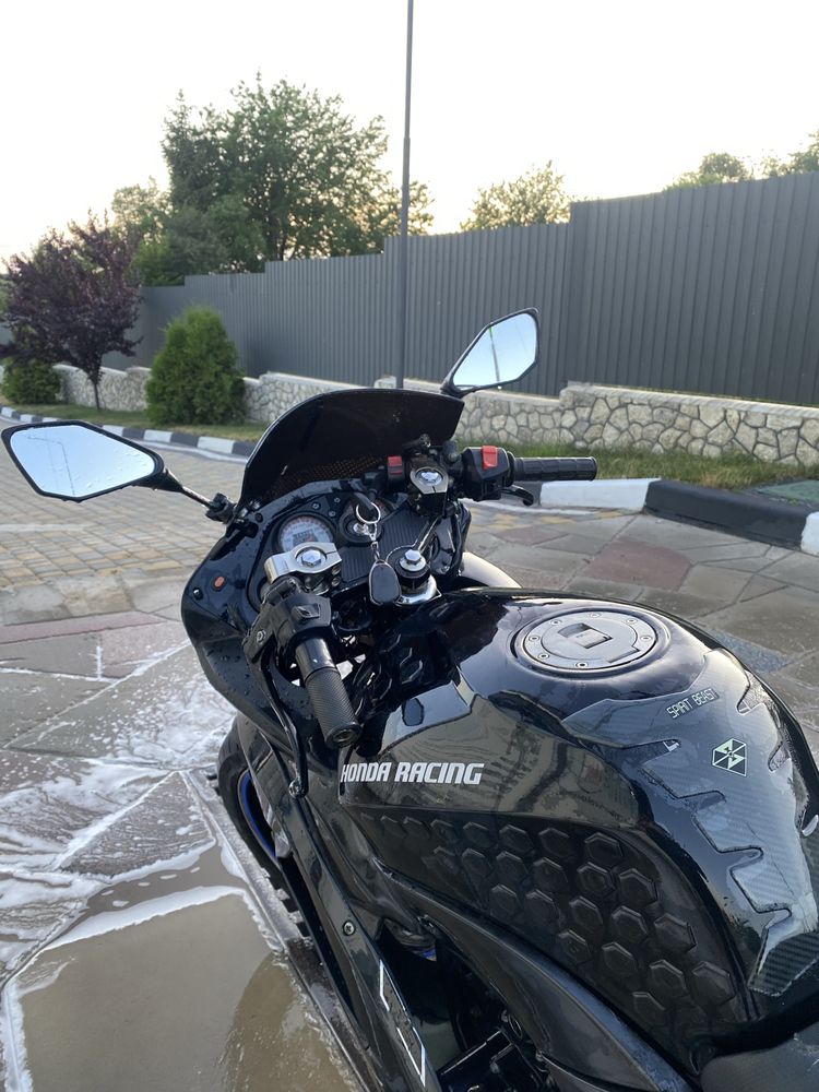 Musstang MT200-10