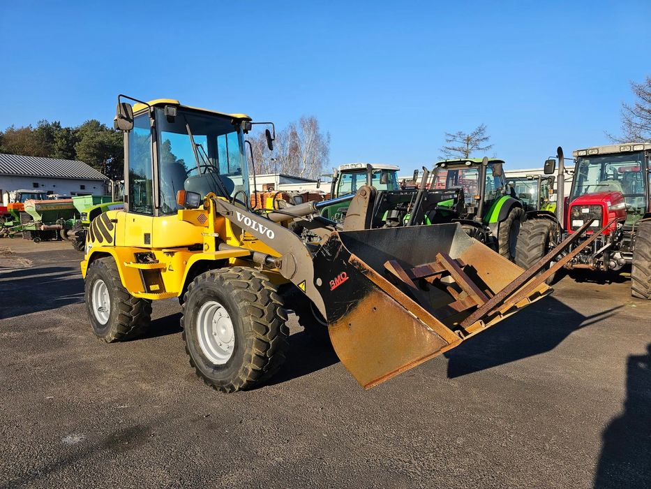 Volvo L30 B  z Niemiec, łyżka, widły