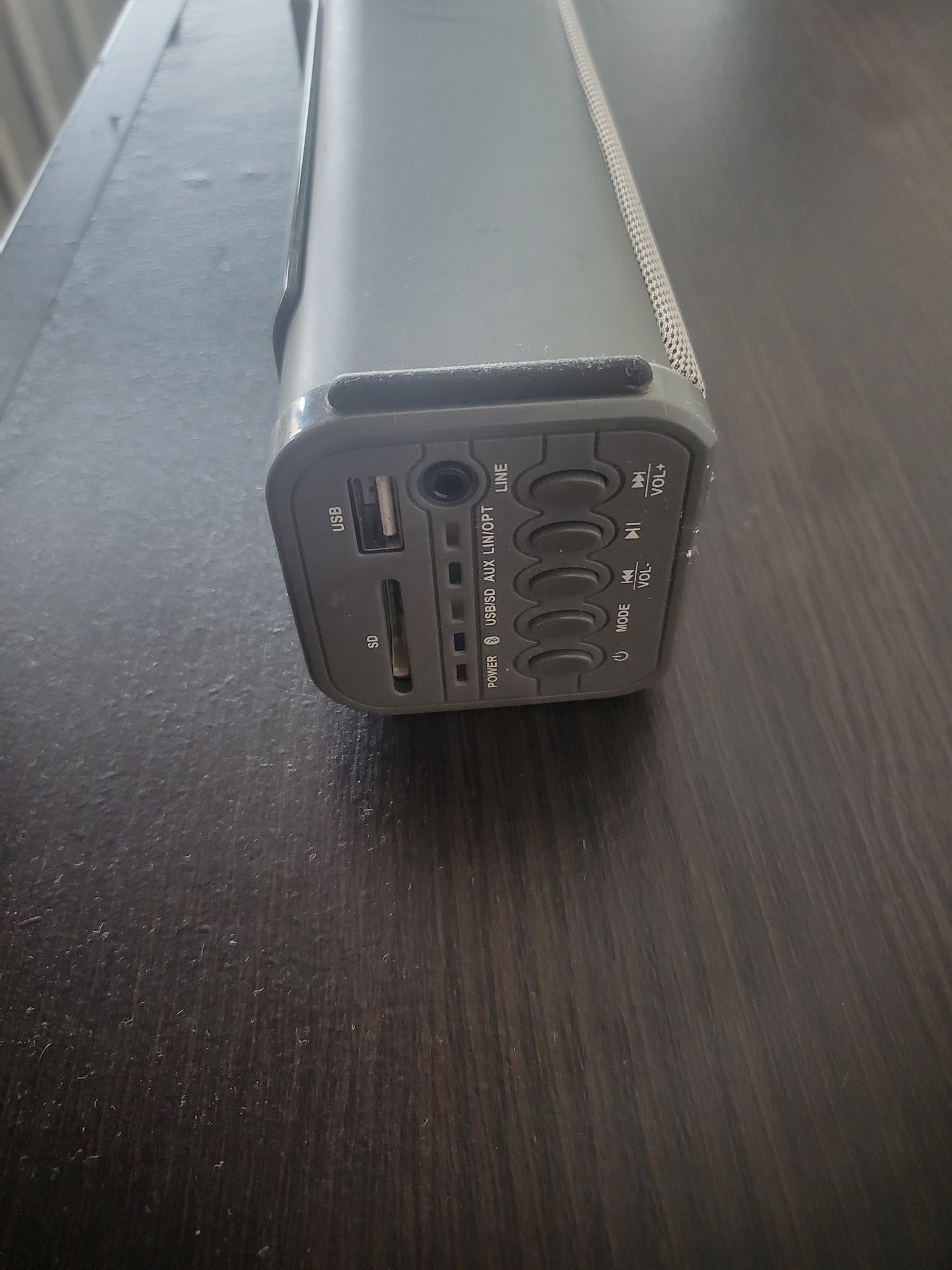 Soundbar thomson mod: SB255BT