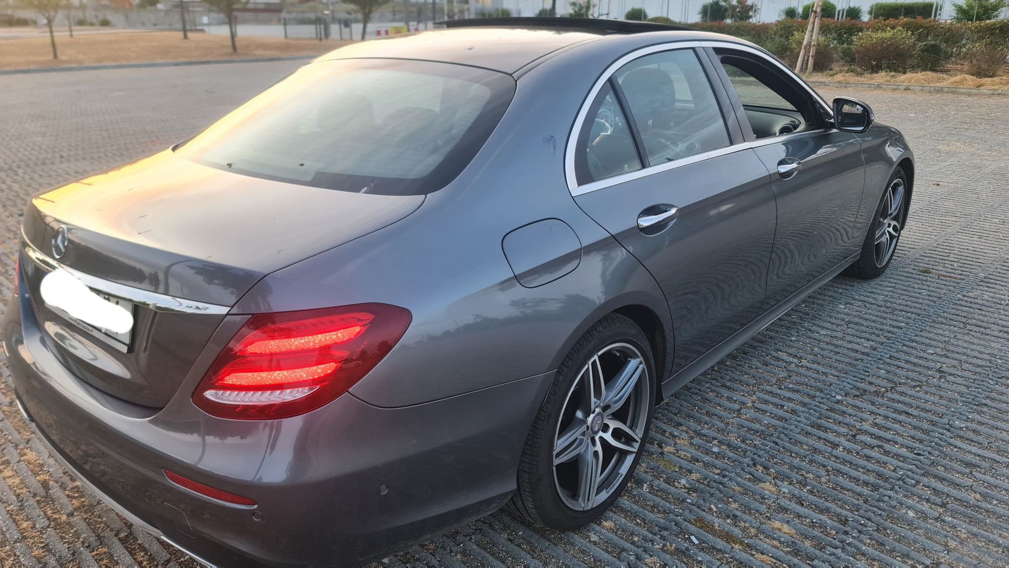 Mercedes benz E220D ainda na garantia