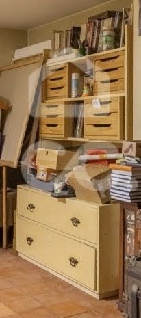 Estante com gavetas – bom estado