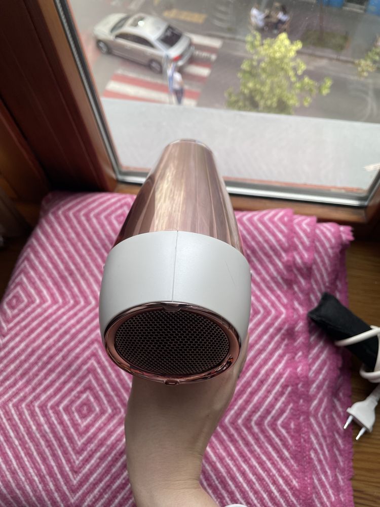 Фен Philips HP8280/03 MoistureProtect