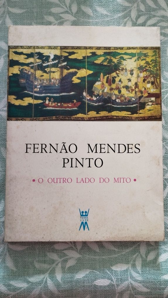 Livro de, António Aleixo, Camilo Castelo Branco e de Fernão M Pinto.
