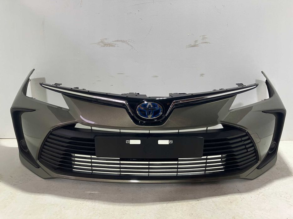 TOYOTA COROLLA E21  бампер передний