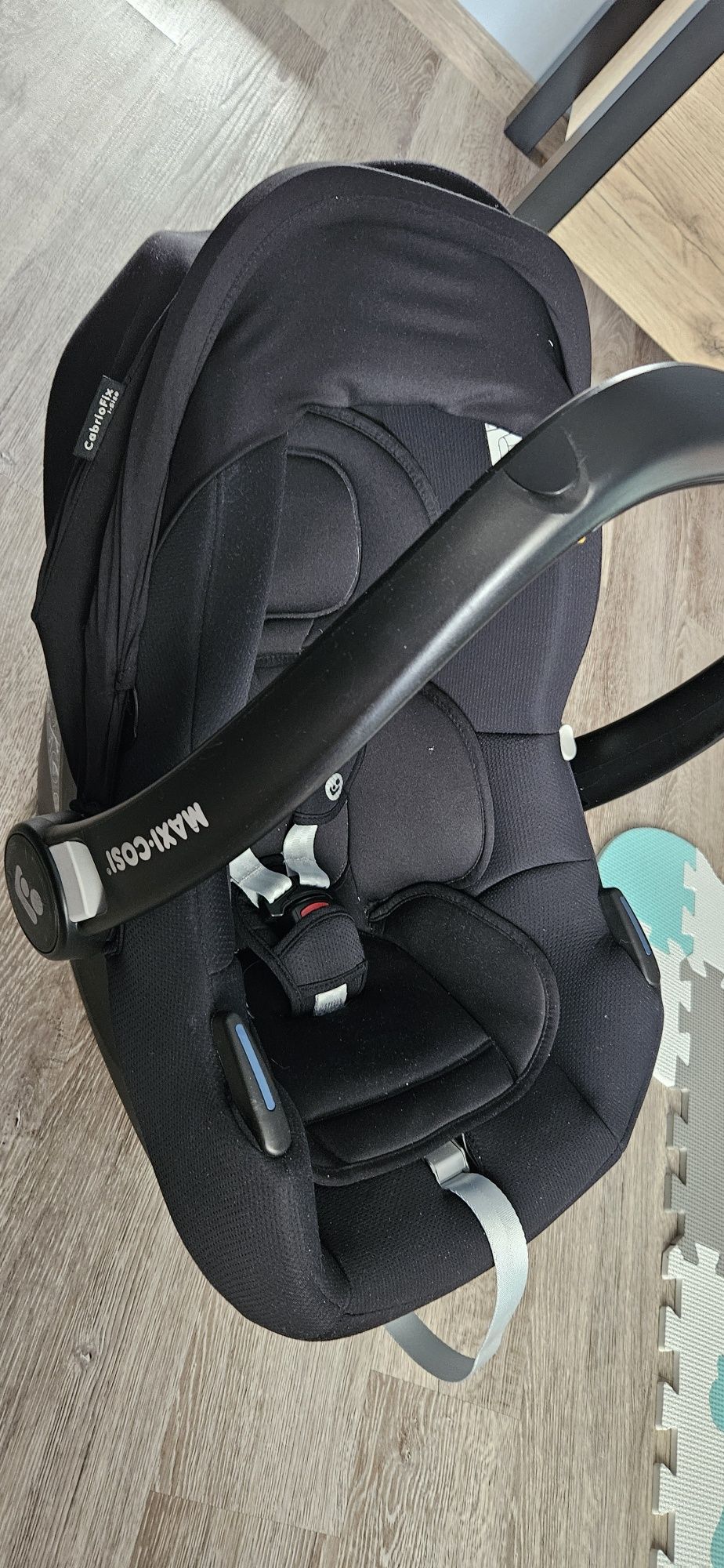 MAXI COSI CabrioFix i-Size