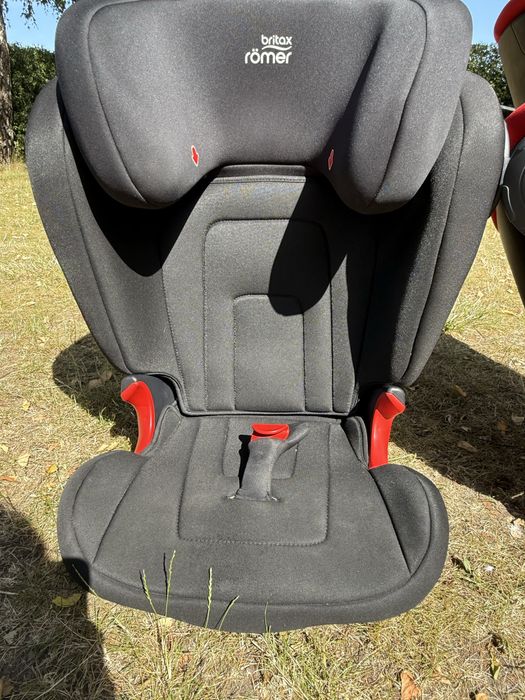 Britax Römer Kidfix S Black Cosmos - stan idealny