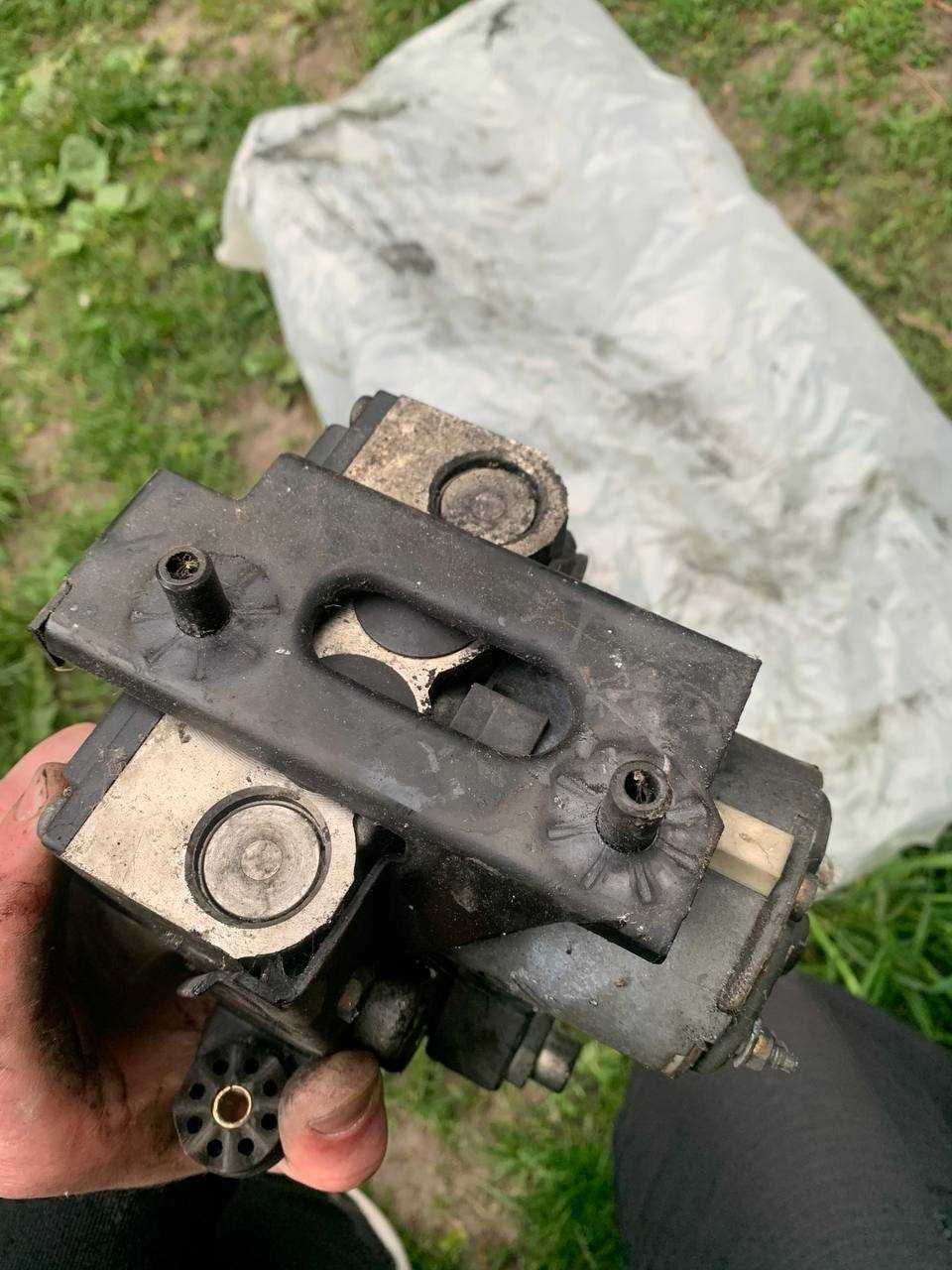 Блок abs bmw e39 0265217000, 0130108061