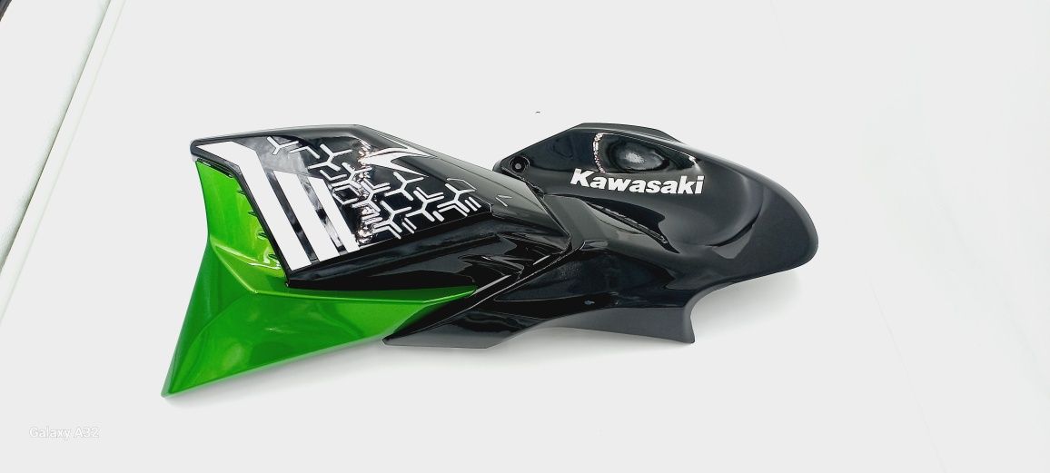 Kawasaki z900 bok nakladka na bak owiewka L P