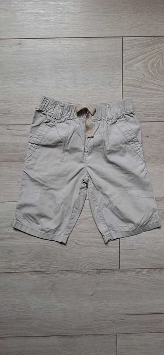 Spodenki NEXT dla chłapca 122