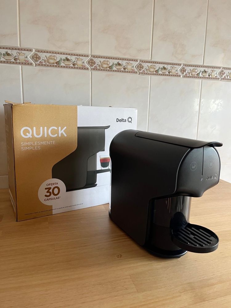 Máquina de Café Delta Quick
