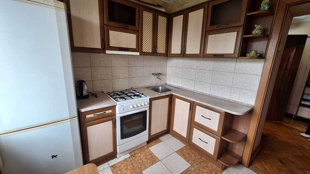 вул. Княгині Ольги продаж двокімнатної квартири з ремонтом