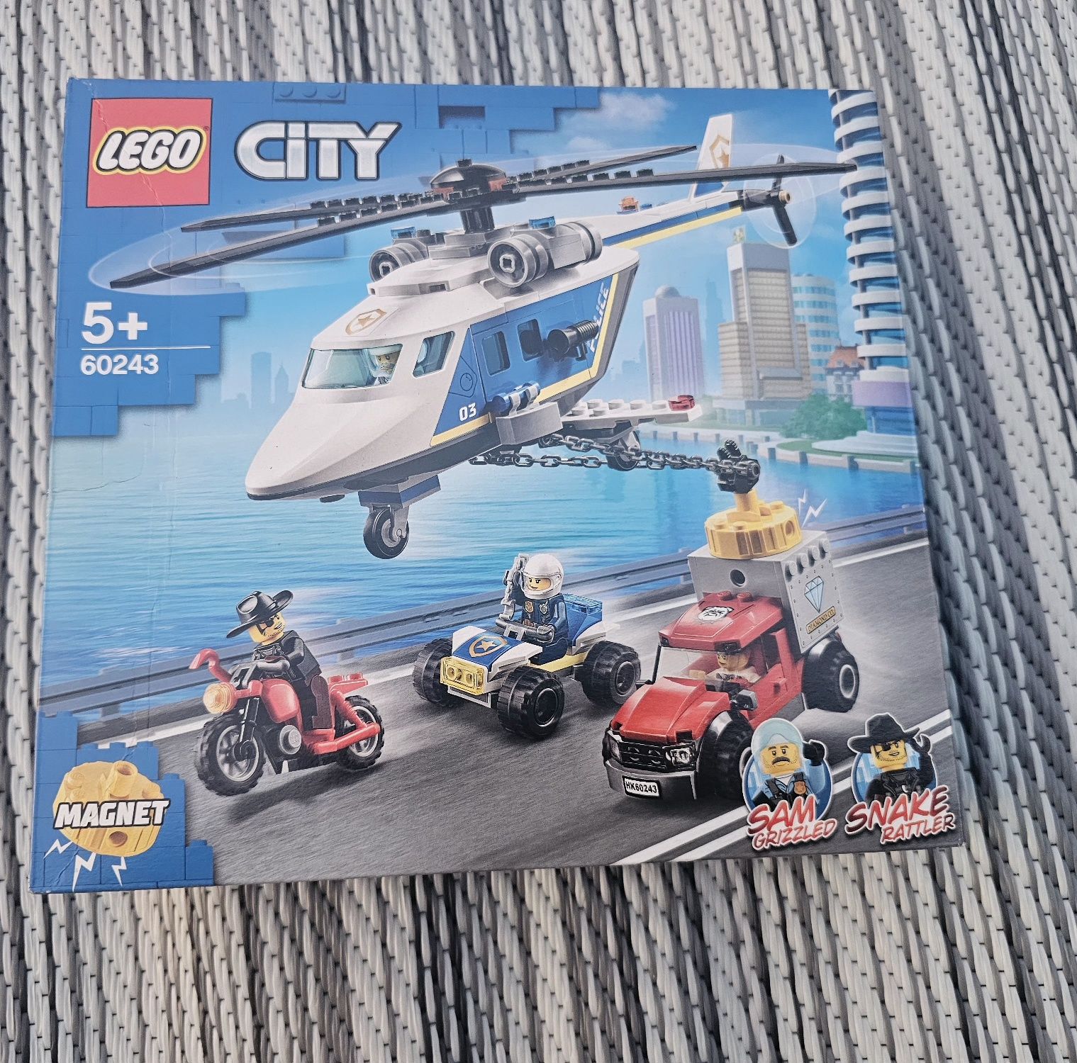 Lego City 60243 nowe