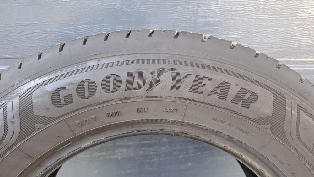 Goodyear 215/65 R16 C EfficientGrip Cargo 2
