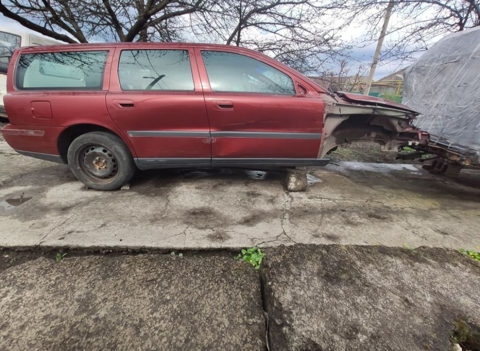 Volvo запчасти v70 xc70 s60 s80