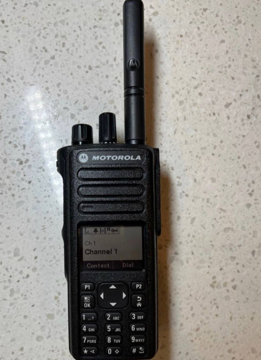 Радіостанція Motorola DP4801