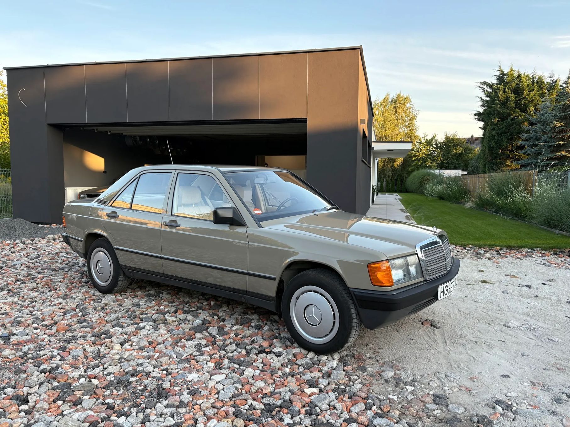 Mercedes-Benz W201 (190) Mercedes W201 2.0 Automat 71tys. km! Europa, wąska listwa! 170zdjęć!