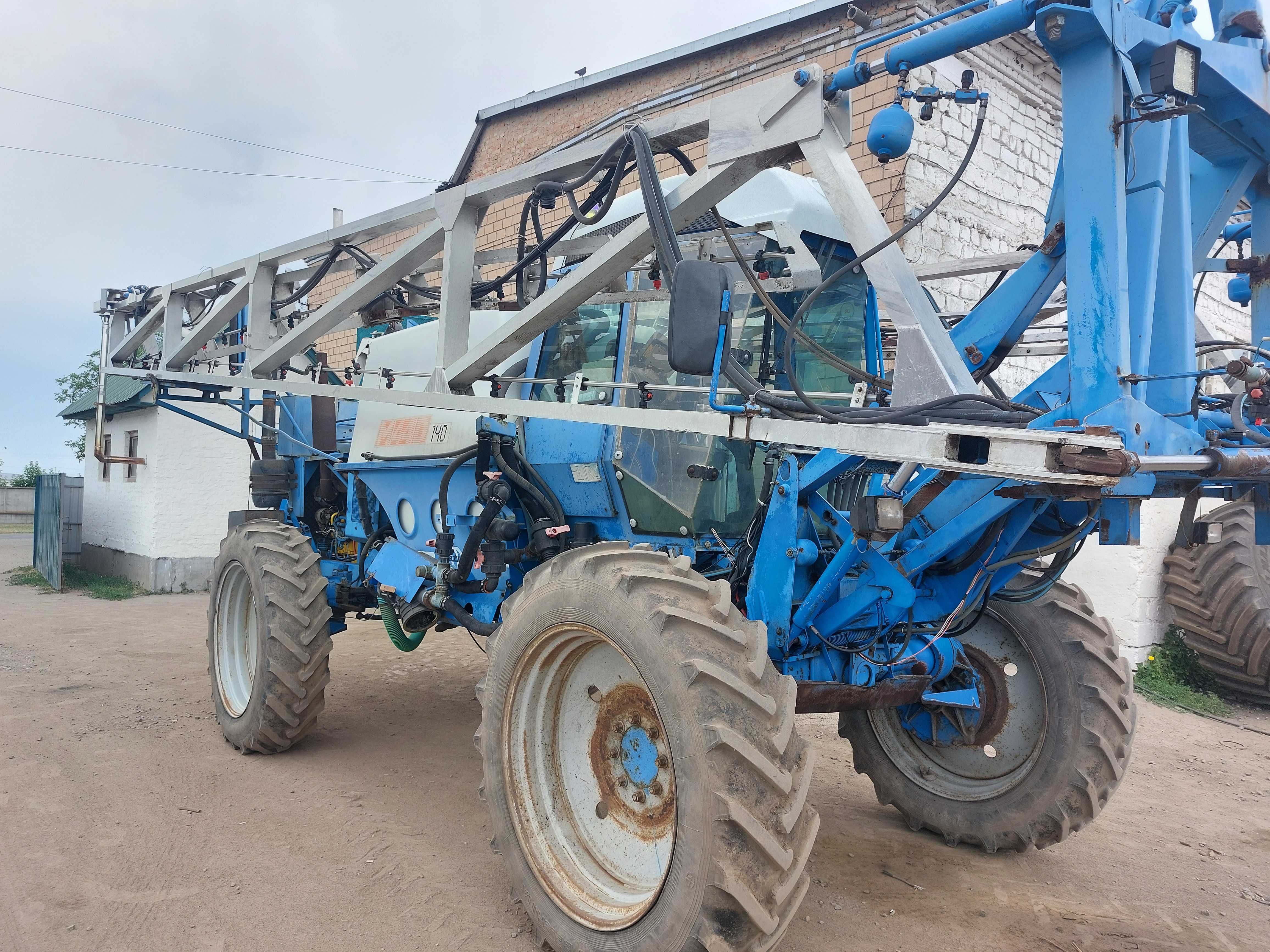 Оприскувач самохідний MATROT M44D140, 1995 року