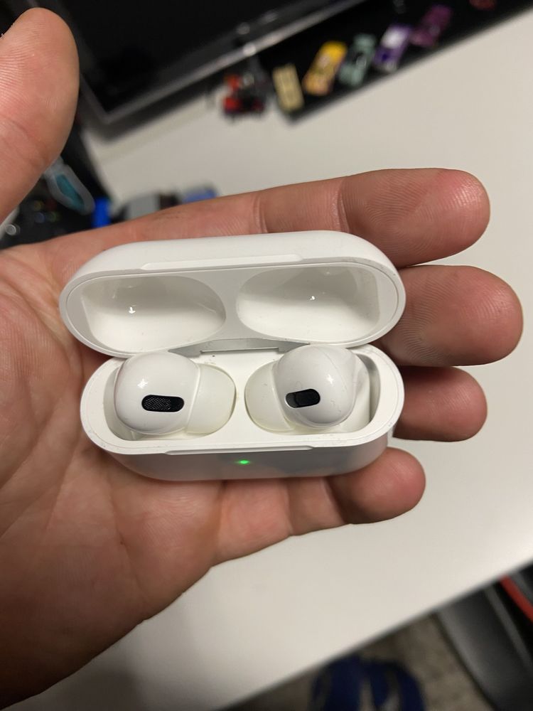 Air pods pro bardzo dobry stan