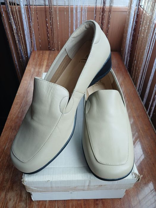 Жіночі шкіряні черевики