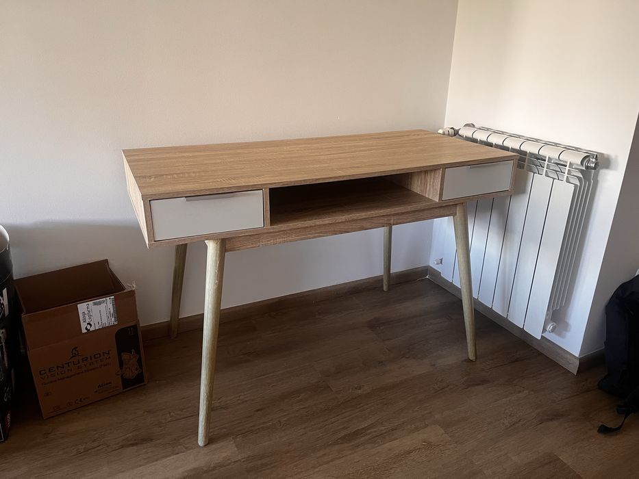 Consola de apoio em madeira