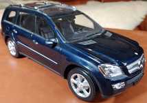 Автомодель Minichamps Mercedes-Benz GL-Class 2005 1:18 модель машины