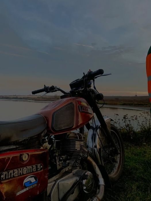 Иж планета 5 (з коляскою) можливий обмін на якусь альфу З ДОКУМЕНТАМИ!