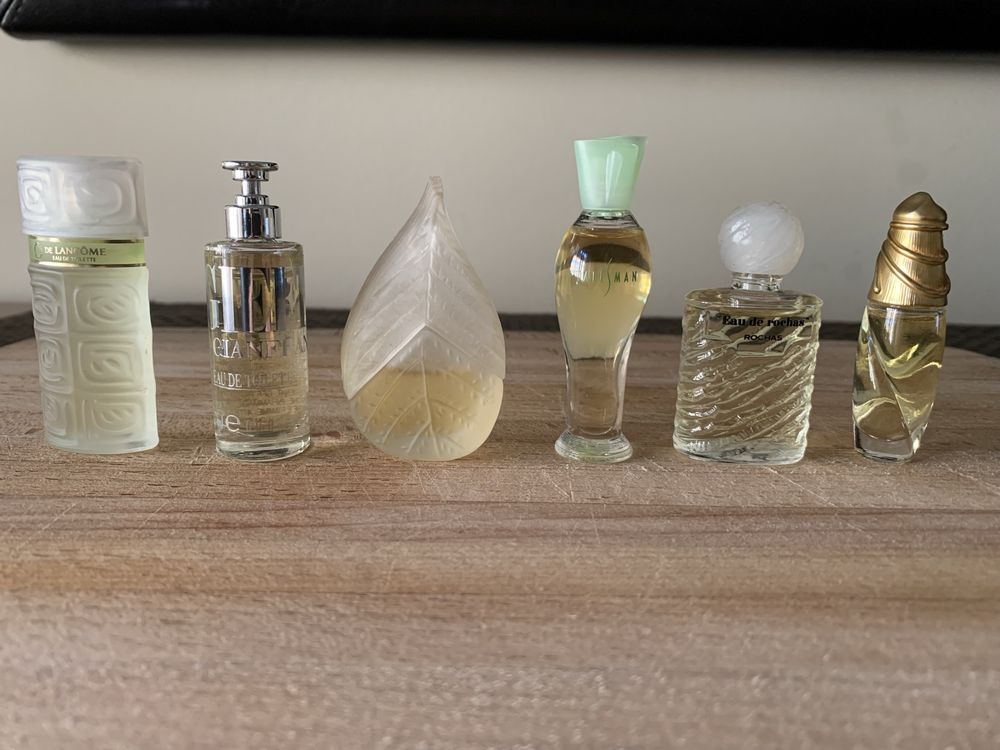 Miniaturas de perfumes D