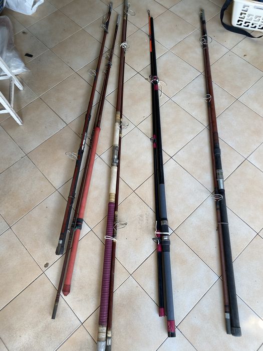 Vendo lote de 5 canas de pesca, vários modelos.