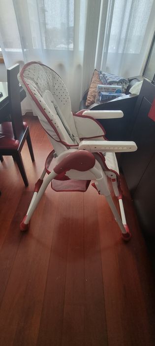 Cadeira de bebé para refeição