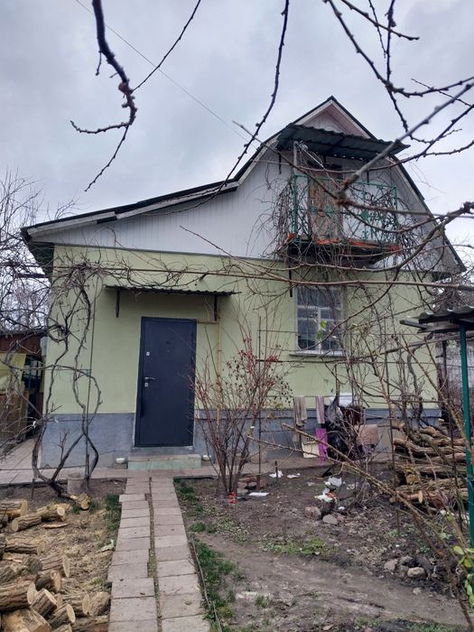 Продається дім, Кільцева 35, газ, вода, район Обллікарні!