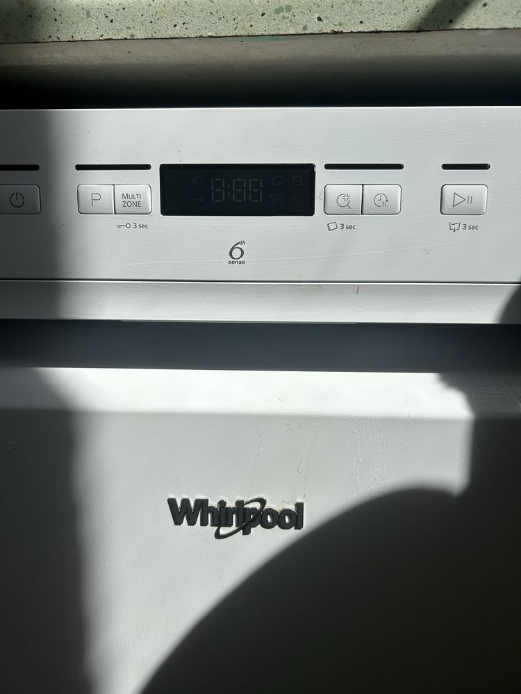 Zmywarka Whirlpool 60 cm wolnostojaca użwana 3 lata ,