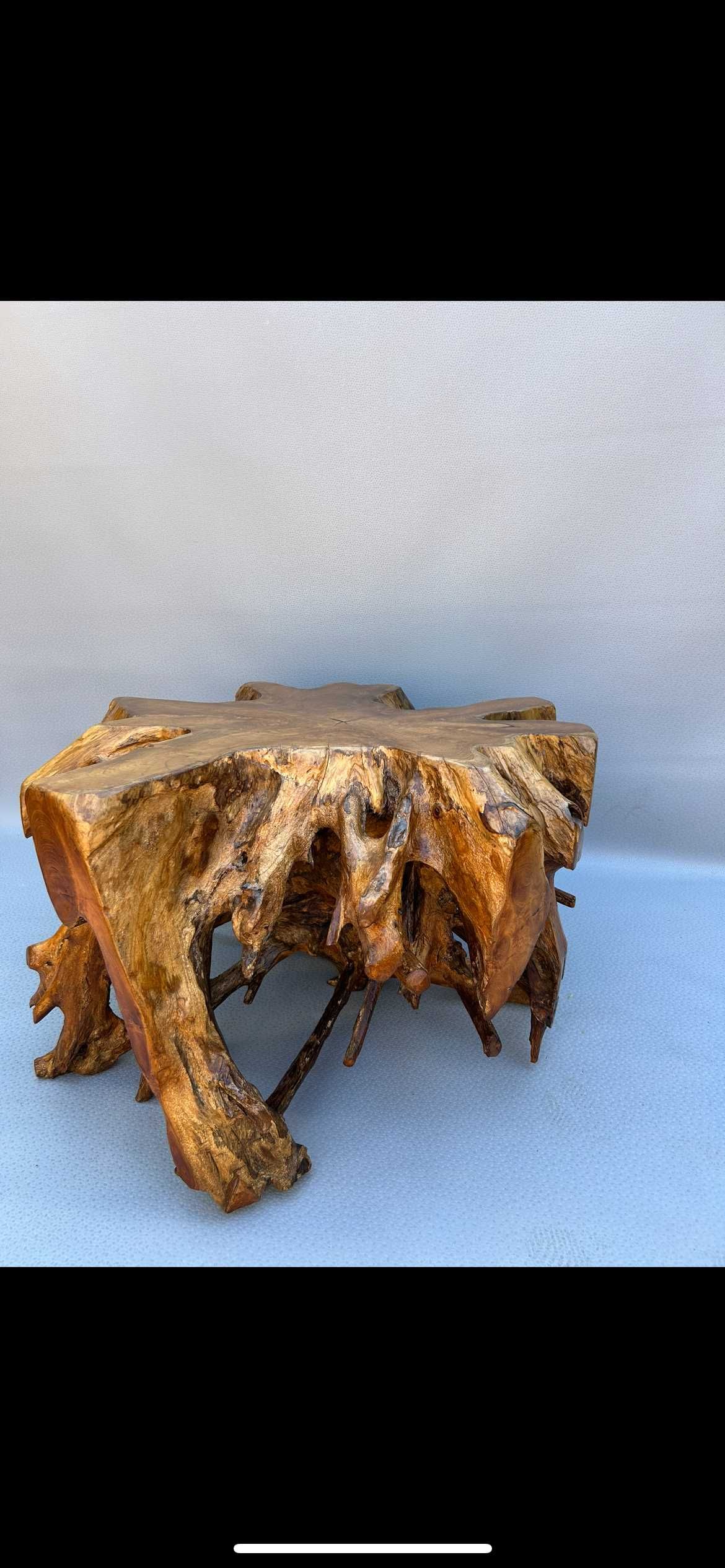 Stół z drewna teak