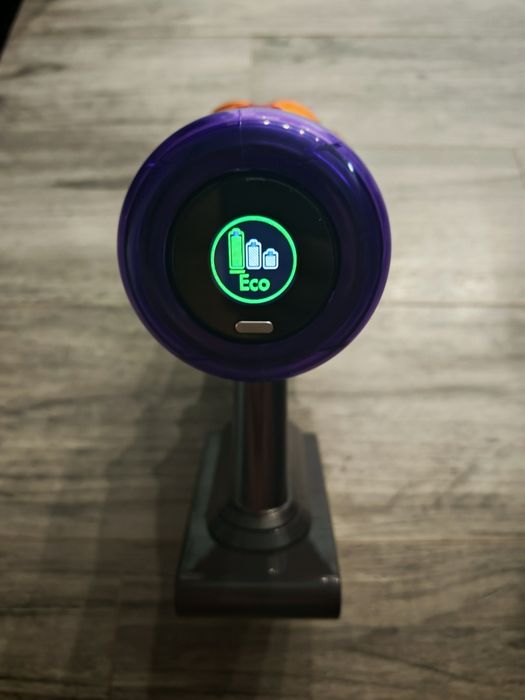 Dyson v12 korpus, akumulator, filtr