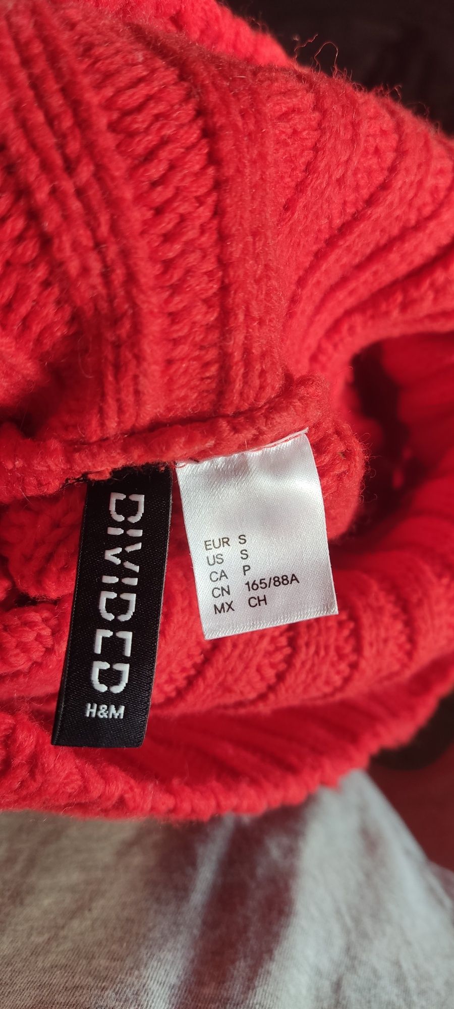 Sweter czerwony S H&M oversize