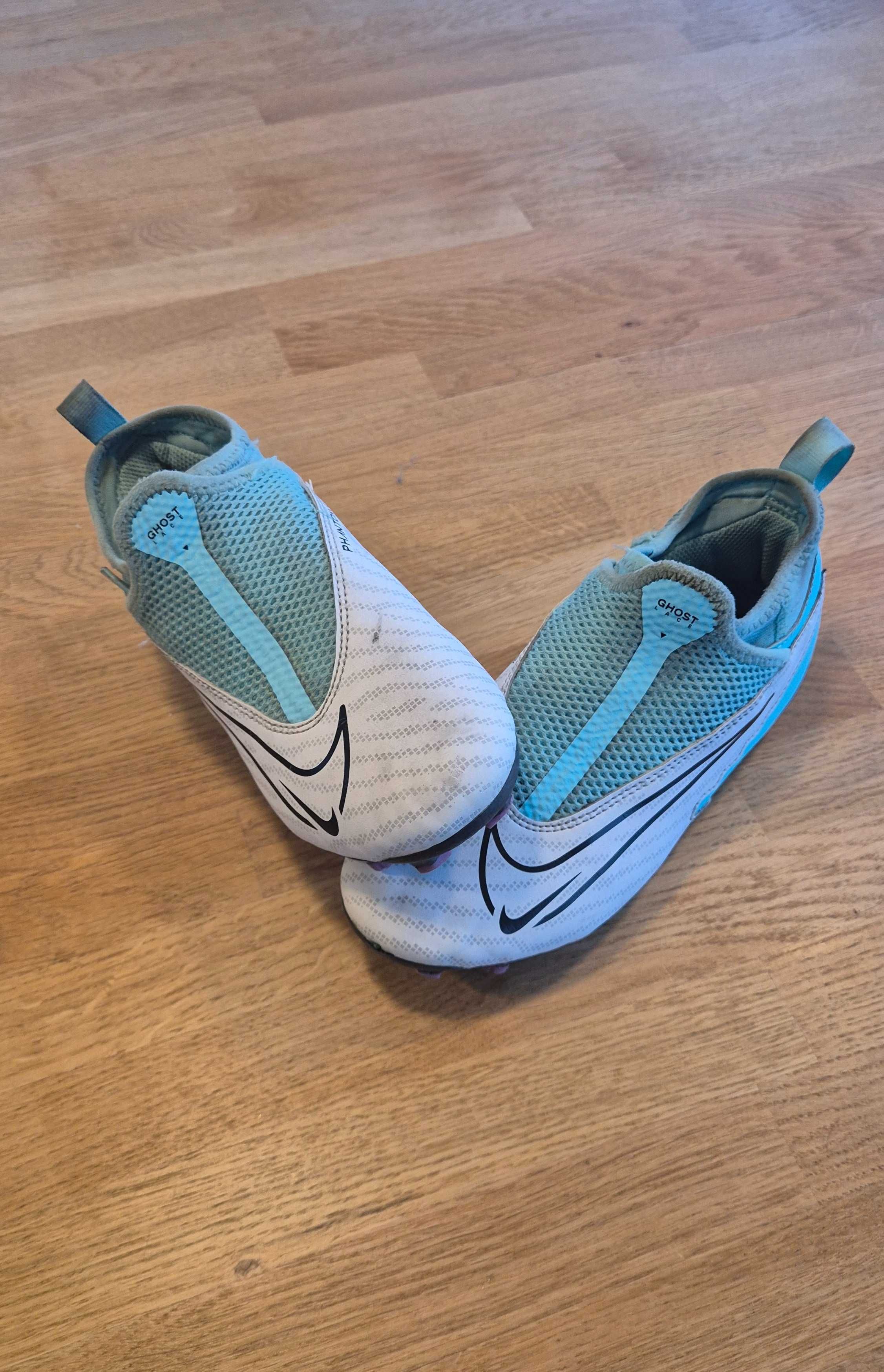 Buty piłkarskie Nike JR PHANTOM GX ACADEMY DF, rozm. 33,5 (21 cm)