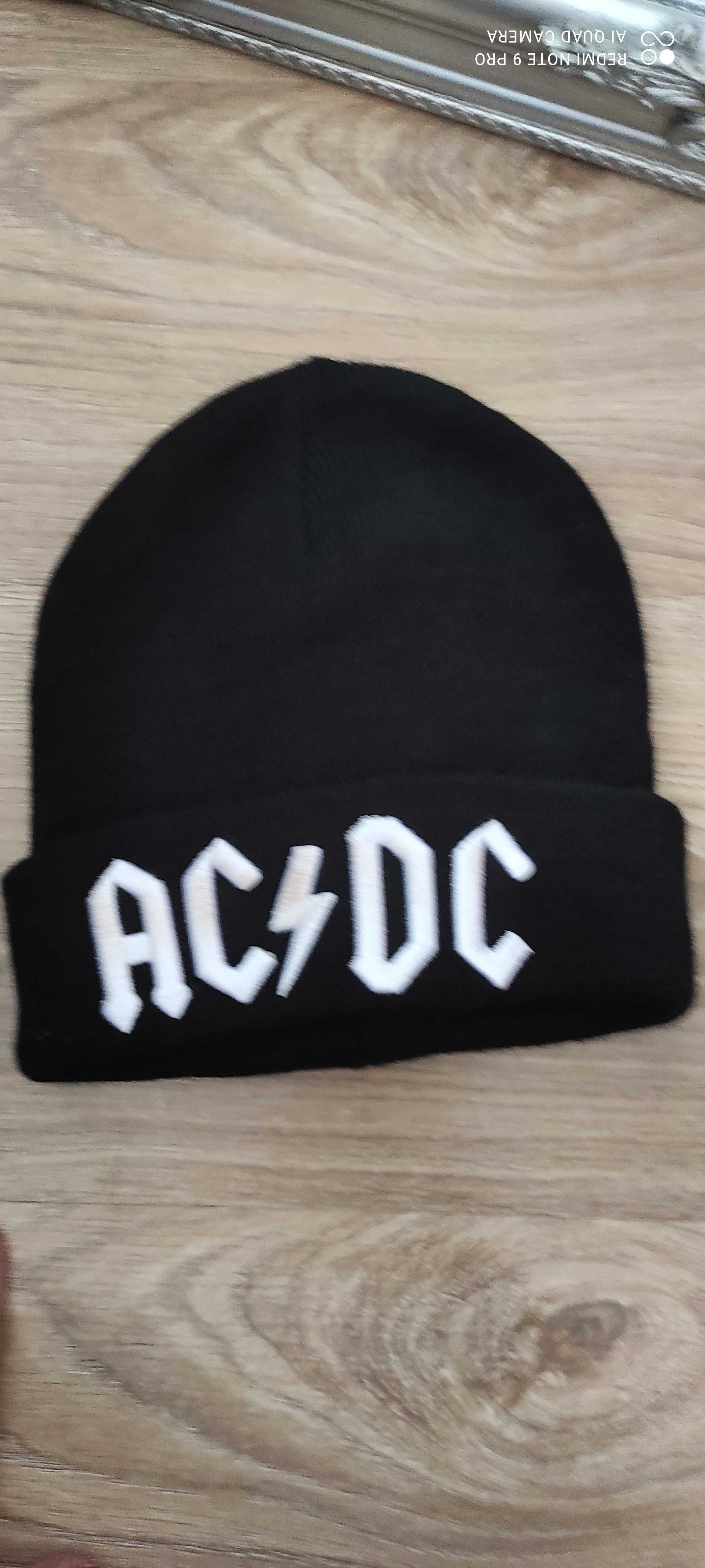 Czapka AC/DC ciepła czarna