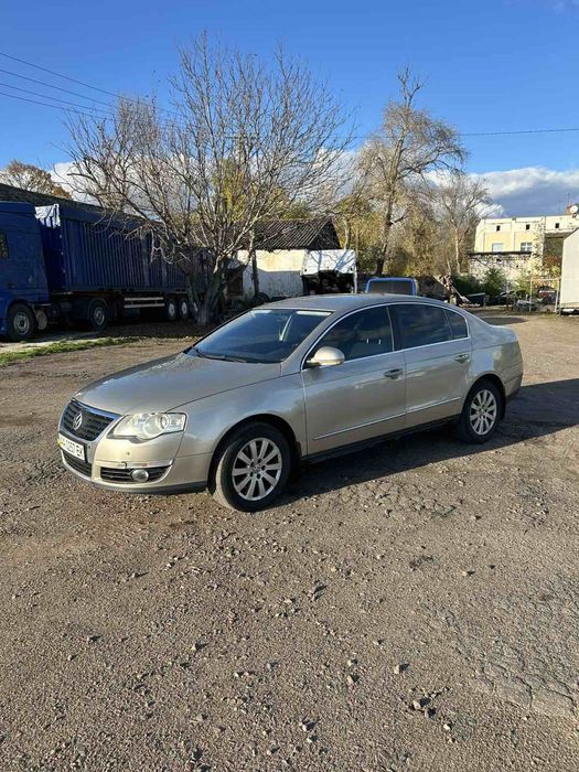 Volkswagen Passat  б6  на Автоматі